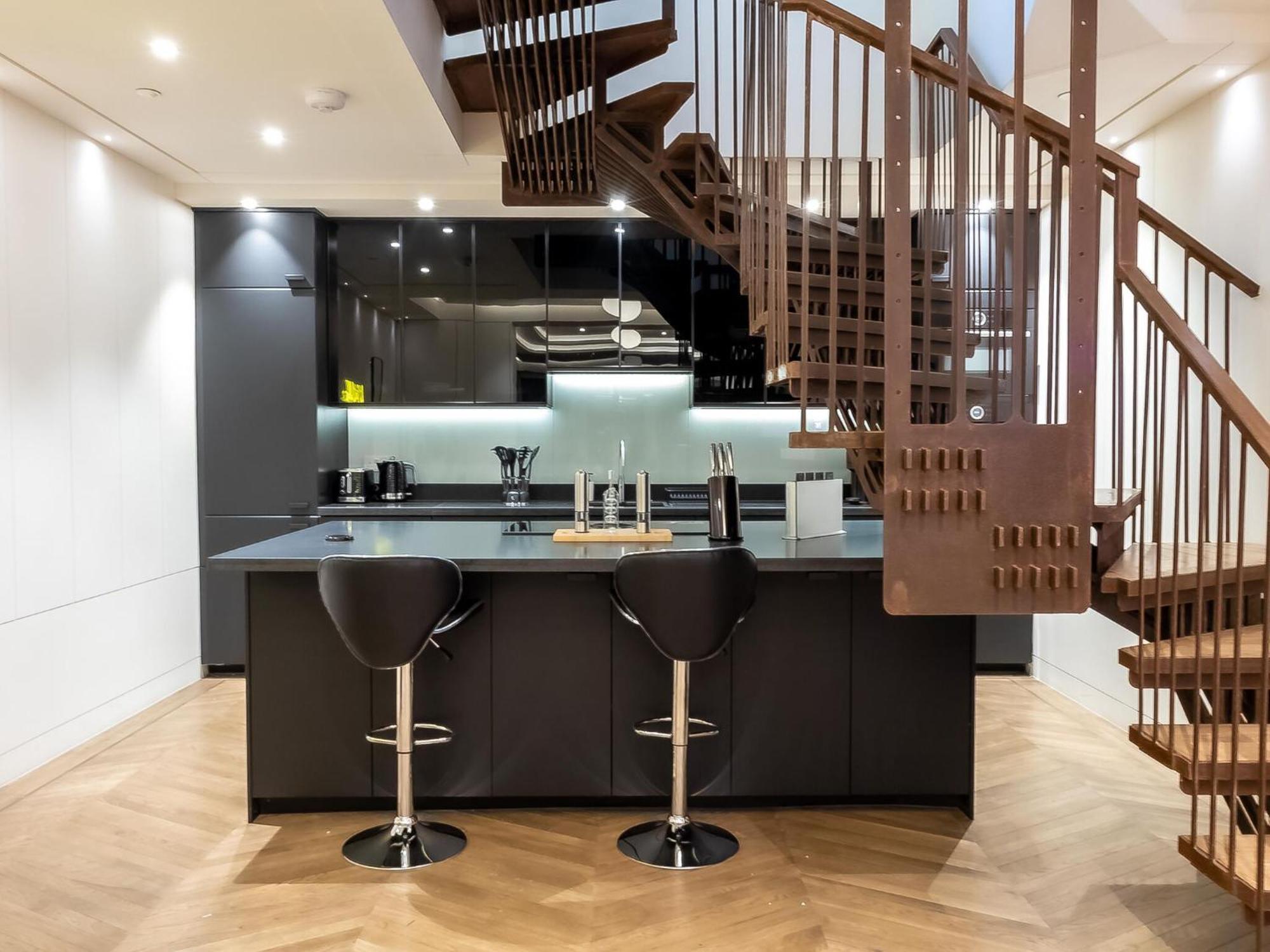 Modern Deluxe Five Bedroom House Near Chalk Farm Station By Belvilla Londyn Zewnętrze zdjęcie